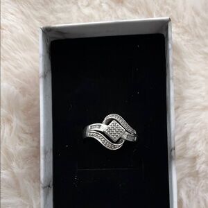 Elegant Silver Women's Ring
